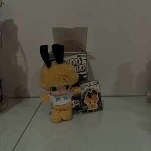 DIMOO WORLD X DISNEY SERIES VINYL PLUSH KEYCHAIN